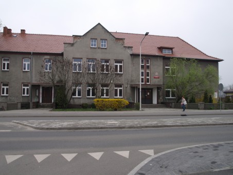 Budynek po "wygaszonej" Szkole Podstawowej nr 14 w Kędzierzynie-Koźlu znajduje się w dobrym stanie technicznym i już czeka na nowego gospodarza.